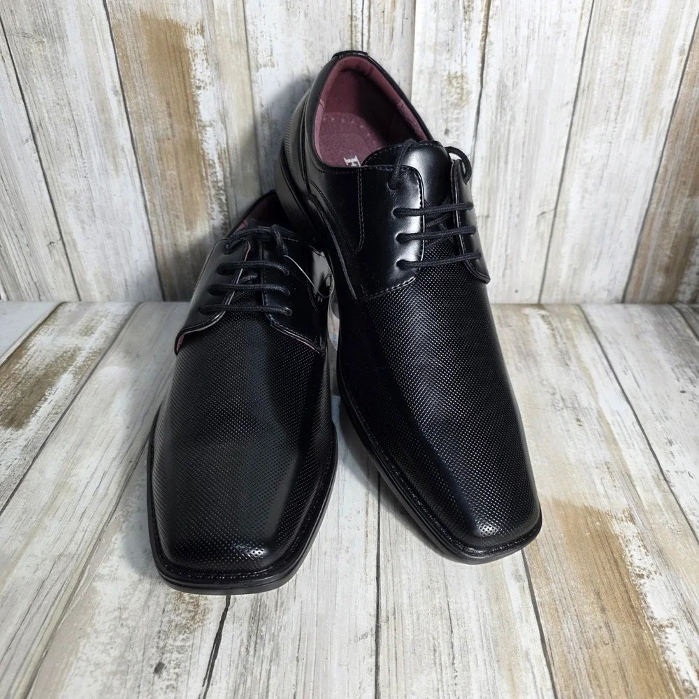 Freeman black textured